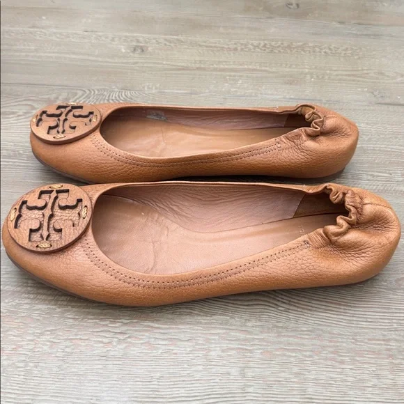 Tory Burch Reva Tumbled Royal Tan Logo Ballet Flats Size 8.5 - Picture 3 of 6
